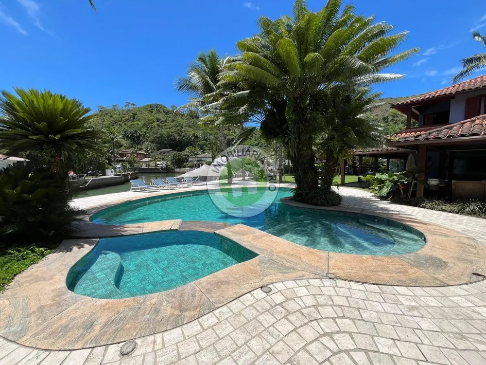 Casa, 5 quartos, 1050 m² - Foto 1