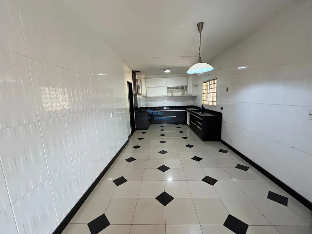 Casa, 3 quartos, 230 m² - Foto 4