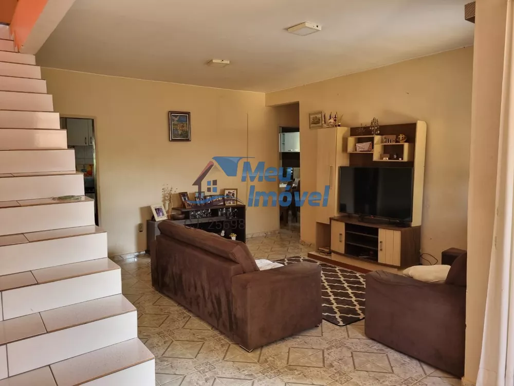 Casa, 4 quartos, 290 m² - Foto 3