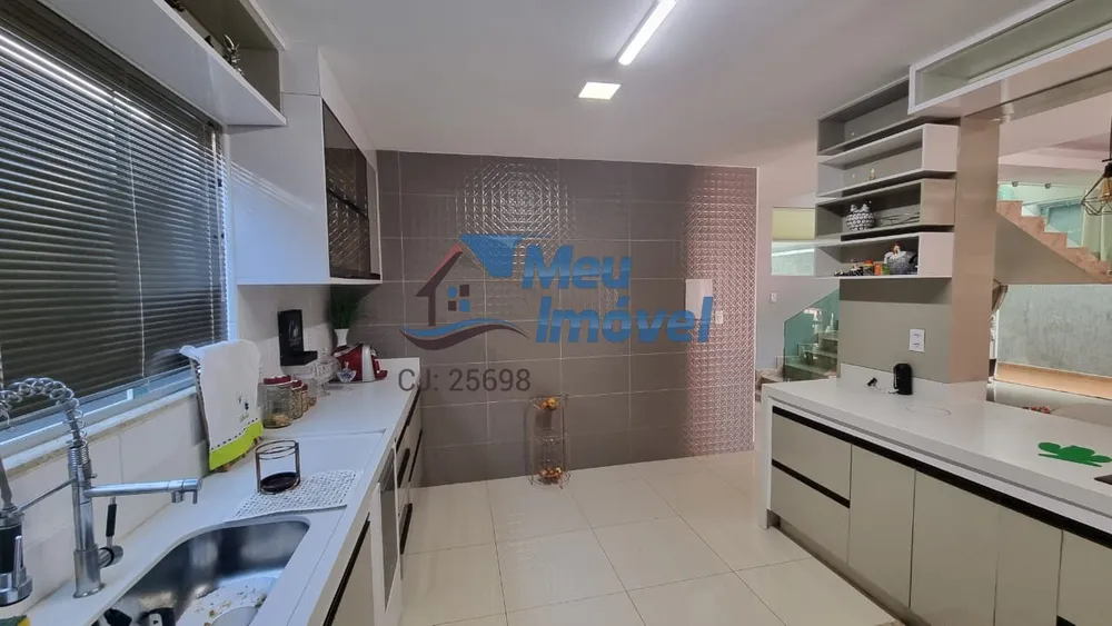 Casa, 5 quartos, 370 m² - Foto 4