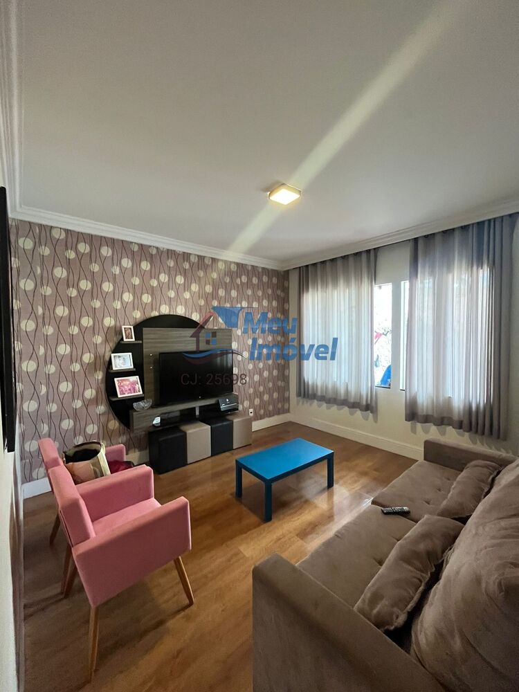 Casa à venda com 5 quartos, 330m² - Foto 2
