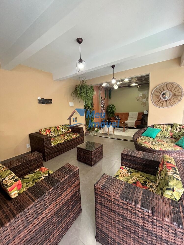 Casa à venda com 5 quartos, 330m² - Foto 4