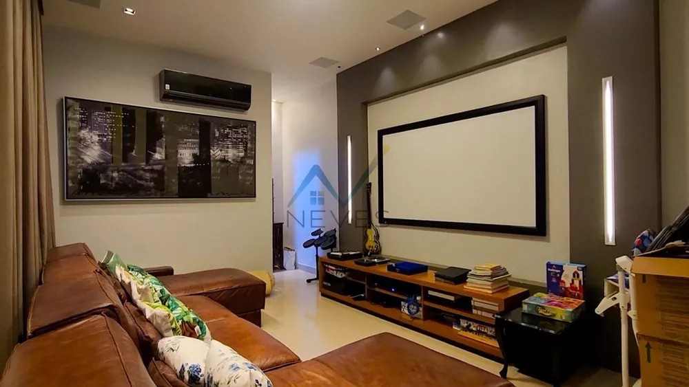 Cobertura, 3 quartos, 217 m² - Foto 1