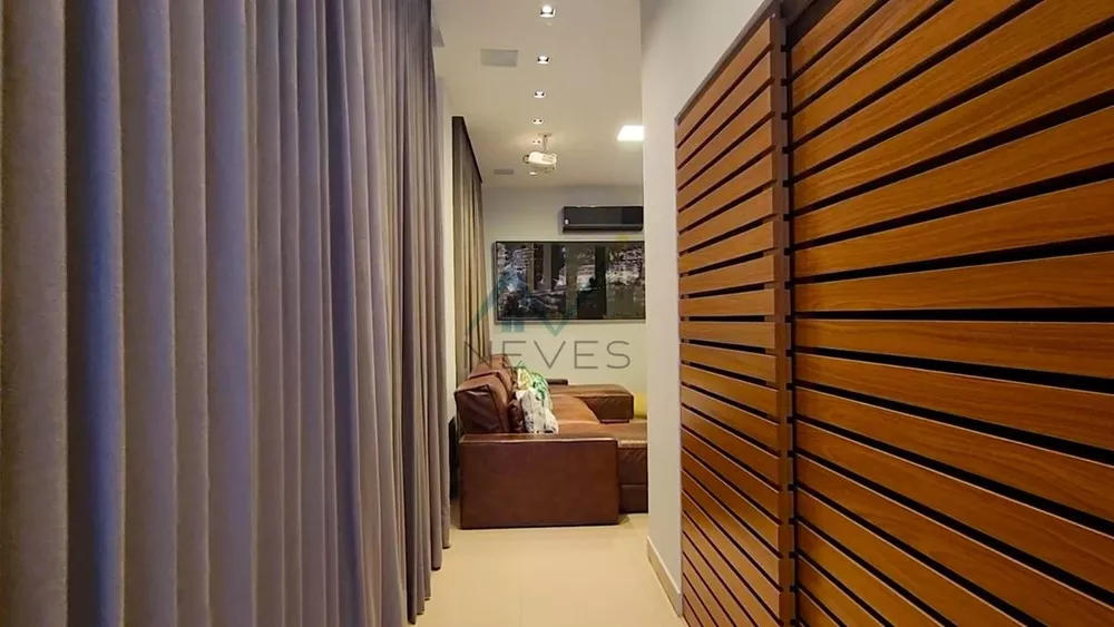 Cobertura, 3 quartos, 217 m² - Foto 2