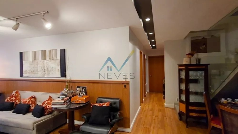 Cobertura, 3 quartos, 217 m² - Foto 4