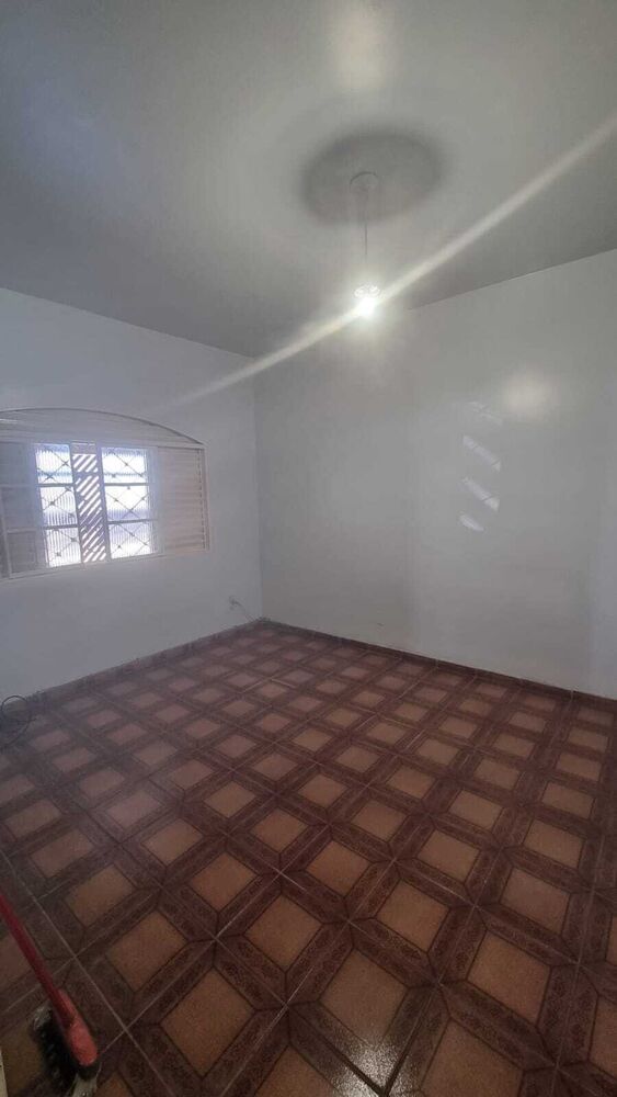 Casa à venda com 3 quartos, 150m² - Foto 4