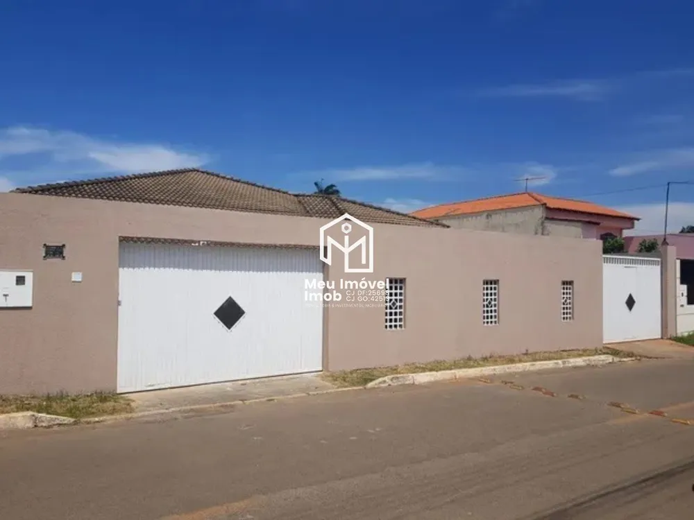 Casa, 4 quartos, 857 m² - Foto 1