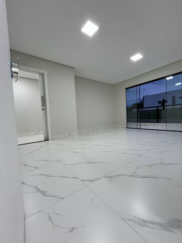 Casa, 4 quartos, 235 m² - Foto 3