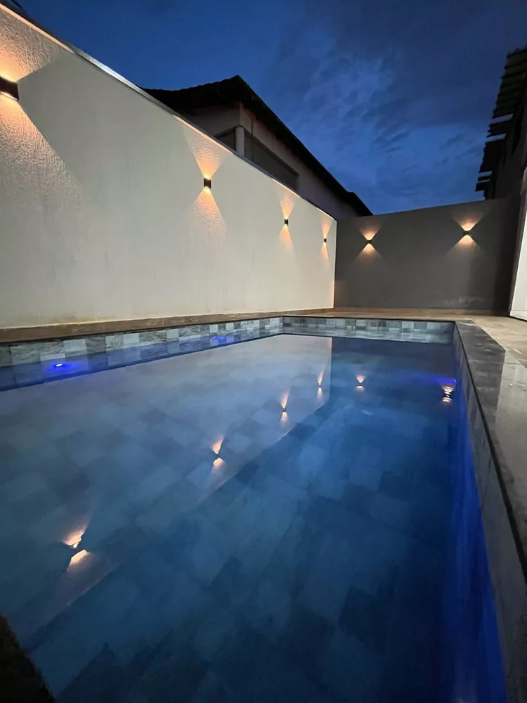 Casa, 4 quartos, 235 m² - Foto 1
