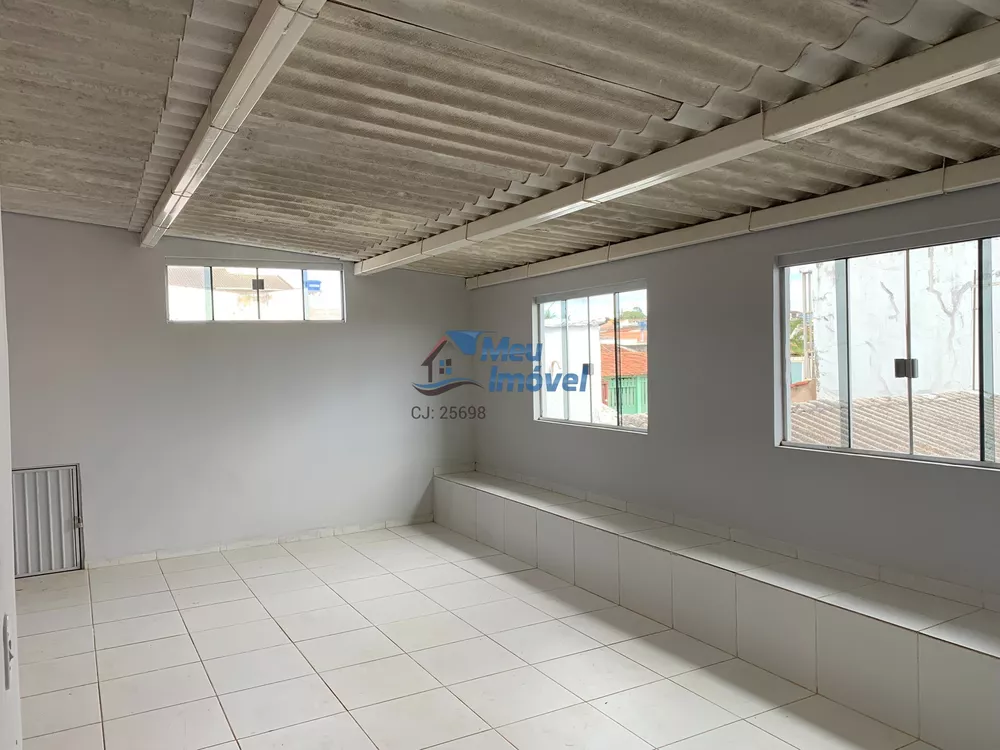 Casa, 4 quartos, 198 m² - Foto 1