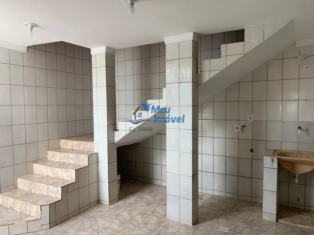 Casa, 4 quartos, 198 m² - Foto 4