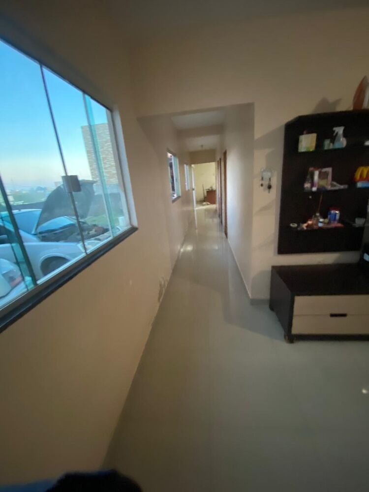 Casa à venda com 2 quartos, 90m² - Foto 2