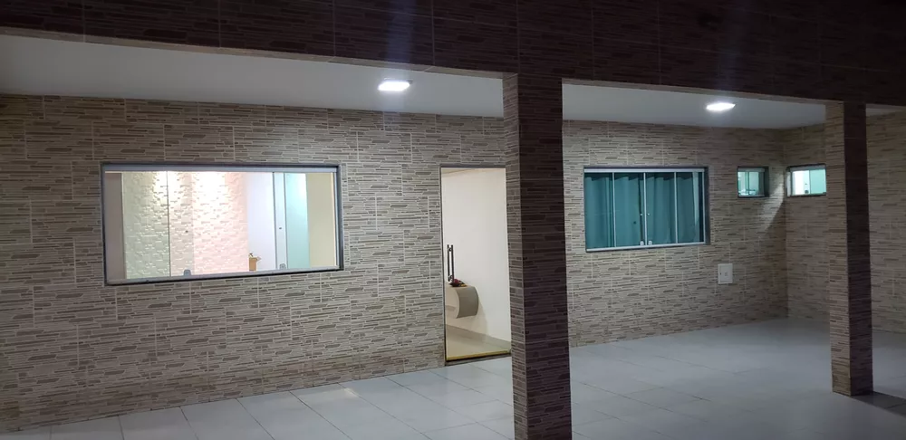 Casa, 4 quartos, 249 m² - Foto 2