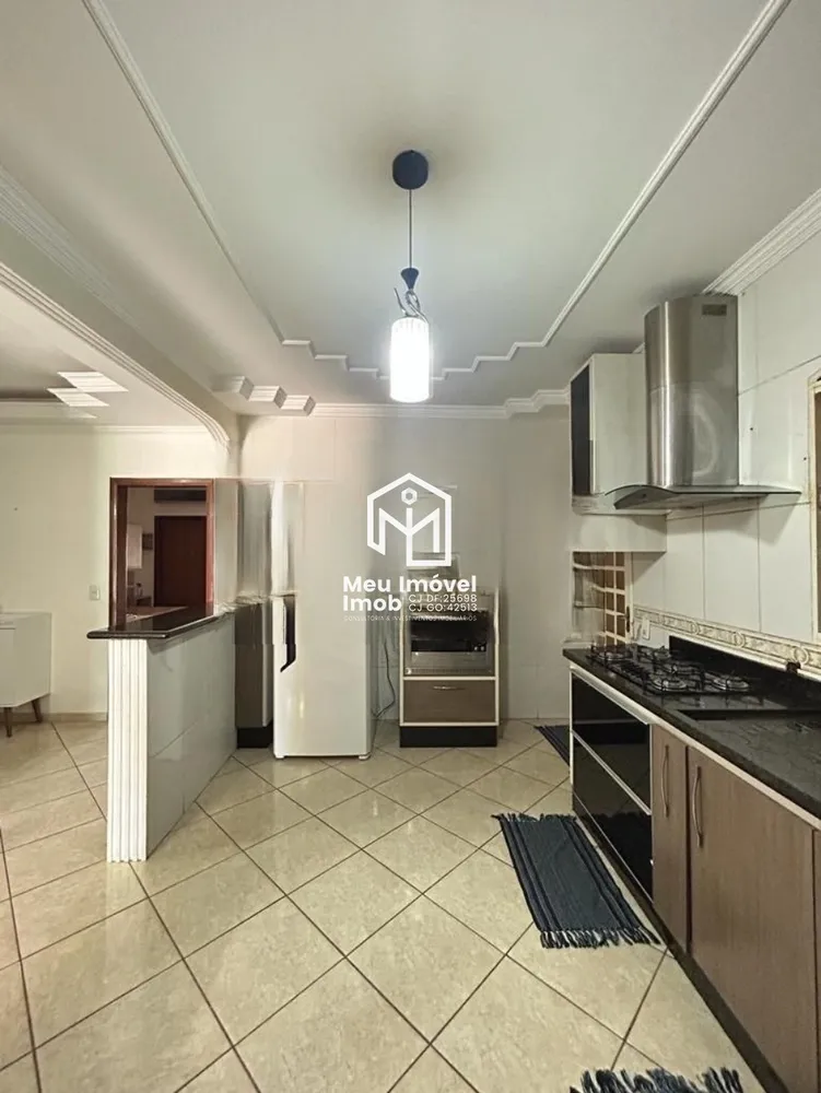 Casa, 4 quartos, 463 m² - Foto 2