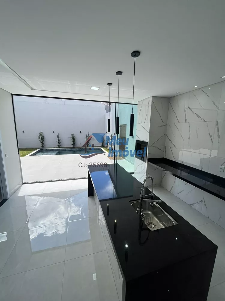 Casa, 4 quartos, 250 m² - Foto 4