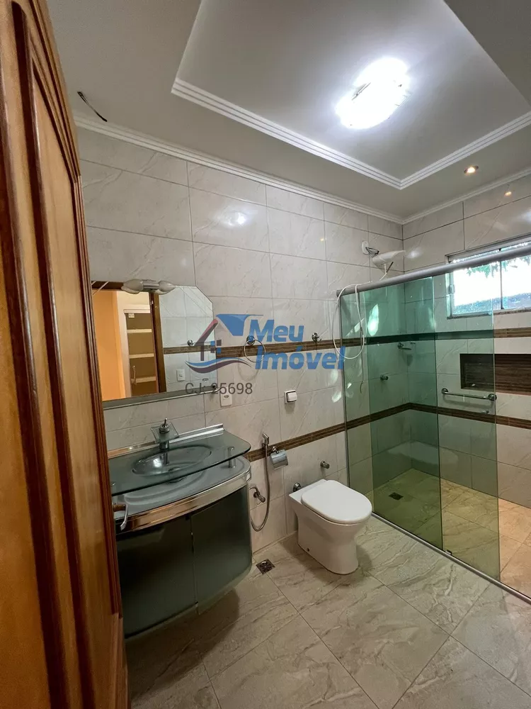 Casa, 4 quartos, 260 m² - Foto 4