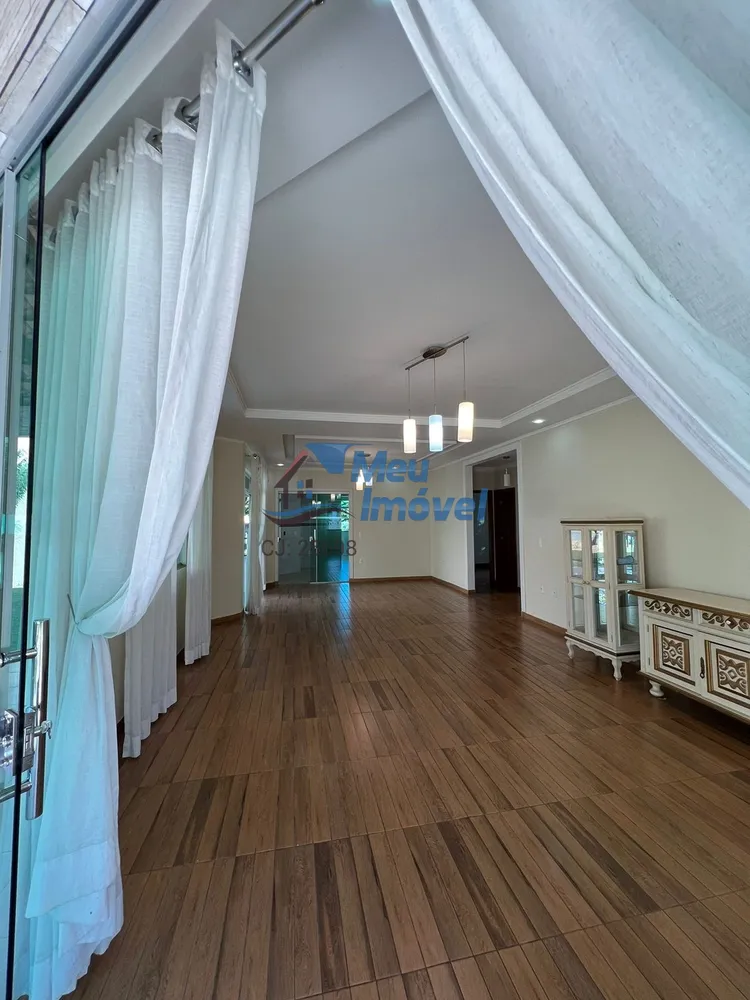 Casa, 4 quartos, 260 m² - Foto 10