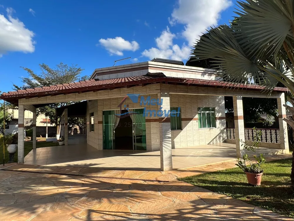 Casa, 4 quartos, 260 m² - Foto 1