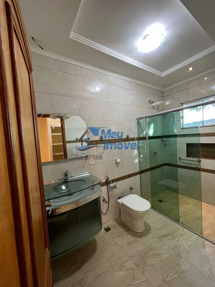 Casa, 4 quartos, 260 m² - Foto 14
