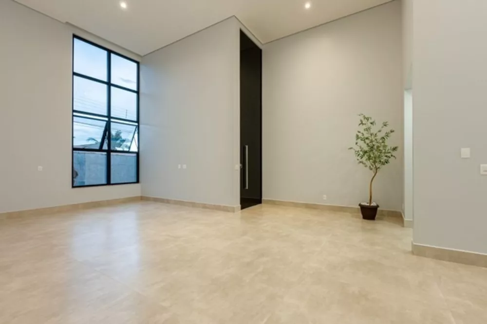 Casa à venda com 4 quartos, 350m² - Foto 4