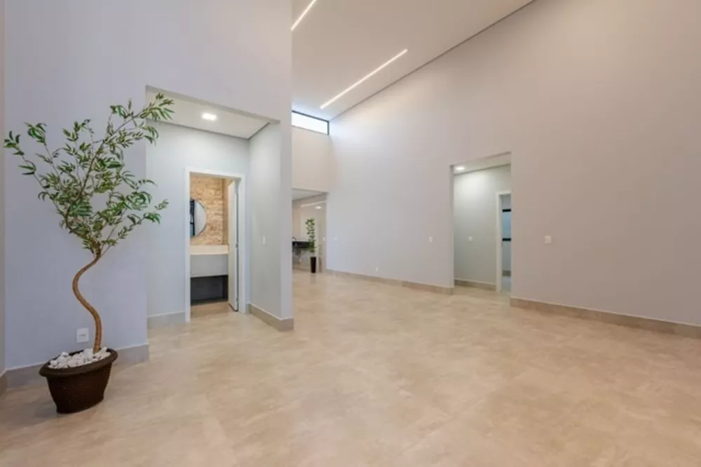 Casa à venda com 4 quartos, 350m² - Foto 3