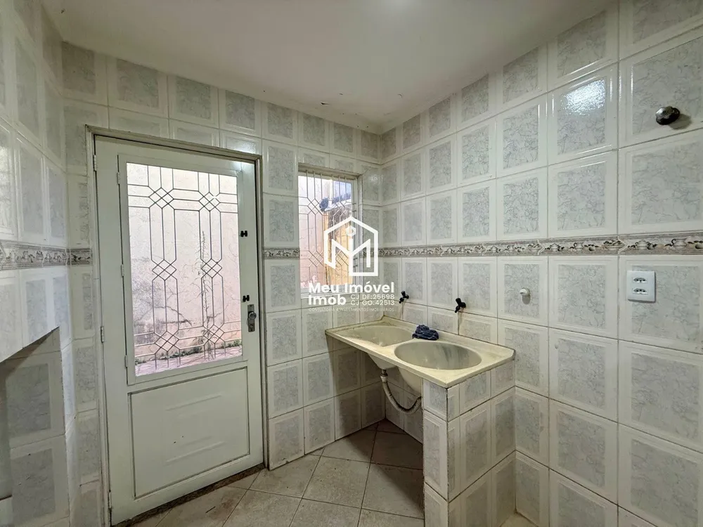 Casa, 6 quartos, 144 m² - Foto 4