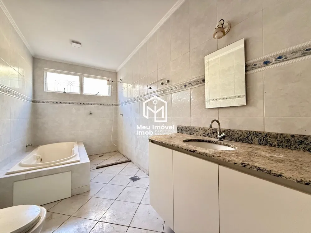 Casa, 6 quartos, 144 m² - Foto 9