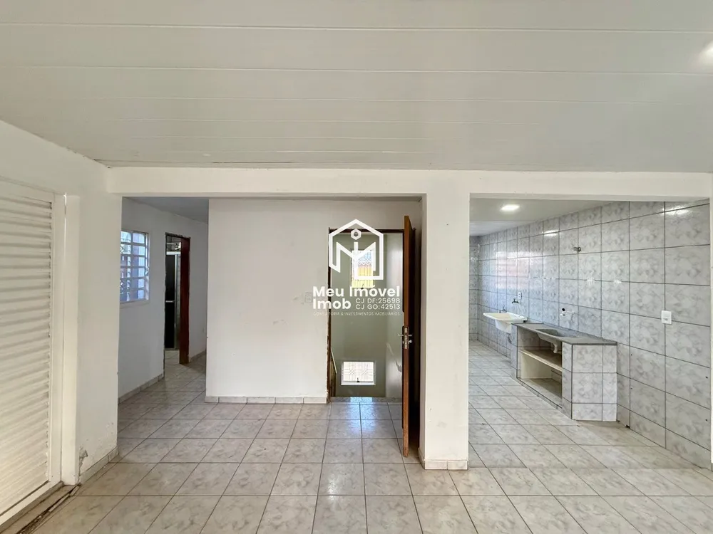 Casa, 6 quartos, 144 m² - Foto 1