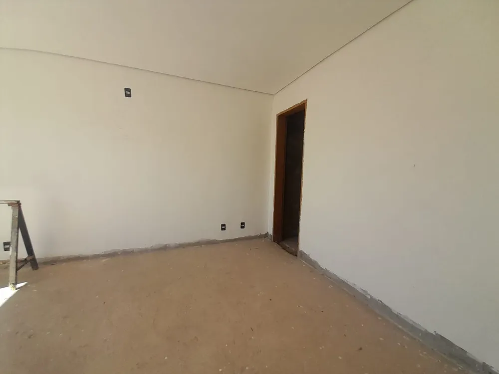 Casa, 3 quartos, 324 m² - Foto 3