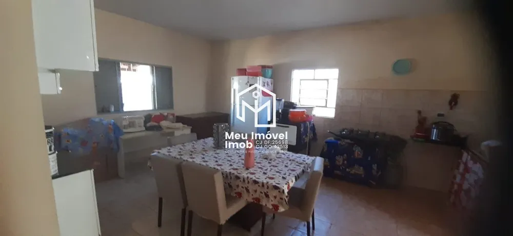 Casa, 3 quartos, 221 m² - Foto 2