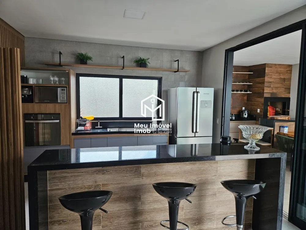 Casa, 3 quartos, 244 m² - Foto 6