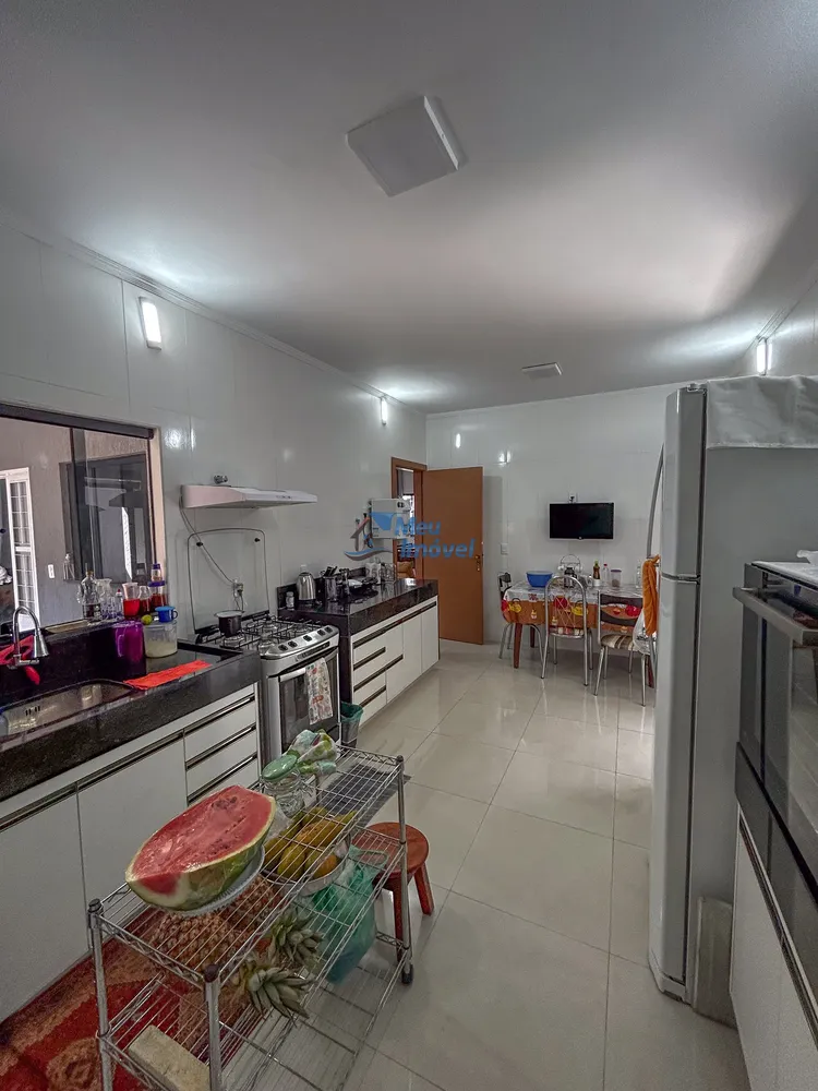 Casa, 3 quartos, 205 m² - Foto 15