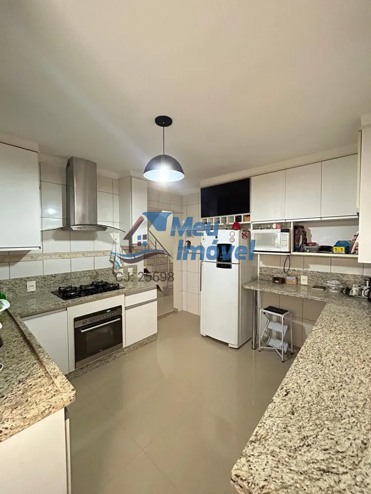 Casa, 4 quartos, 200 m² - Foto 12
