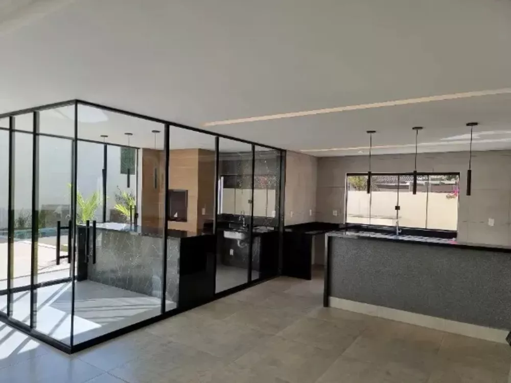 Casa, 3 quartos, 340 m² - Foto 1