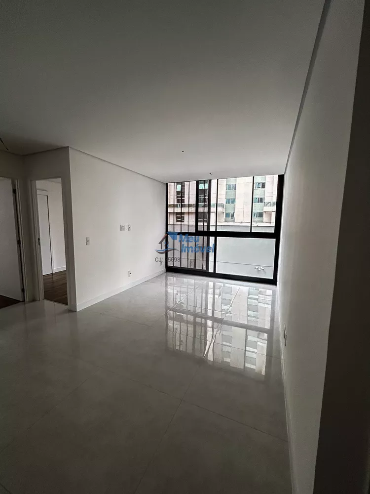 Apartamento à venda com 3 quartos, 78m² - Foto 1