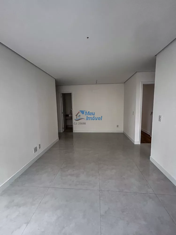 Apartamento à venda com 3 quartos, 78m² - Foto 3