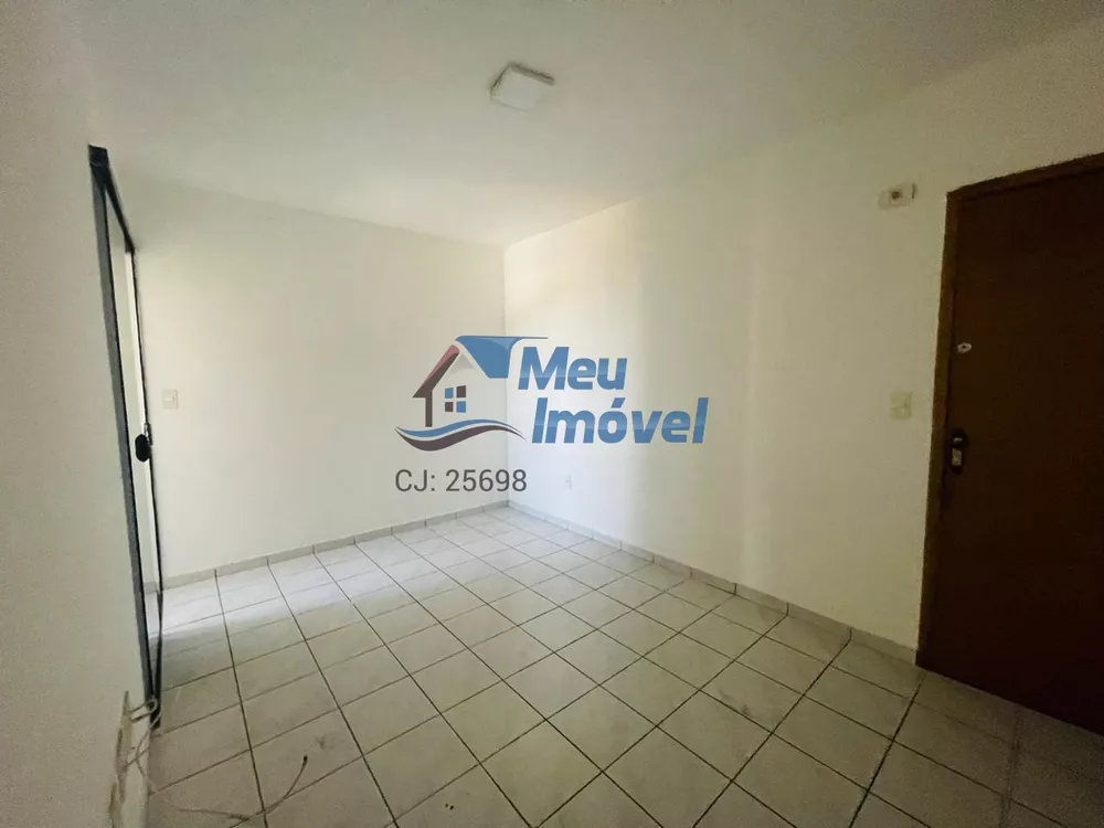 Apartamento à venda com 3 quartos, 74m² - Foto 3