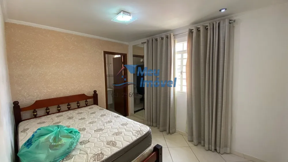 Casa, 4 quartos, 250 m² - Foto 2