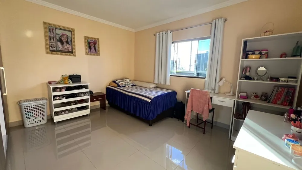 Casa, 4 quartos, 378 m² - Foto 2