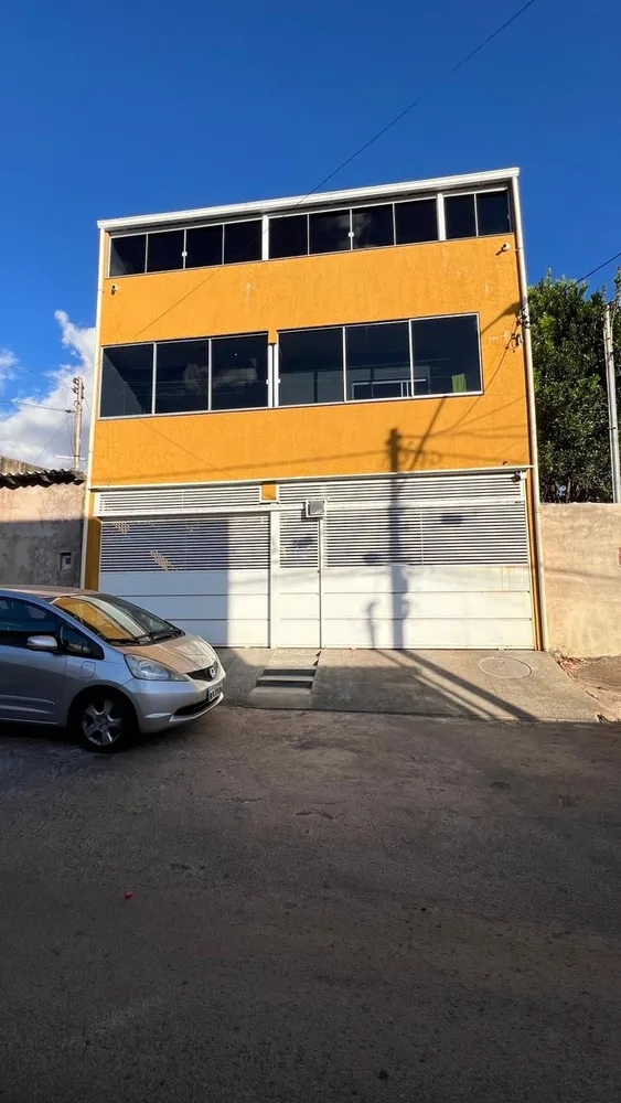 Casa, 4 quartos, 378 m² - Foto 1
