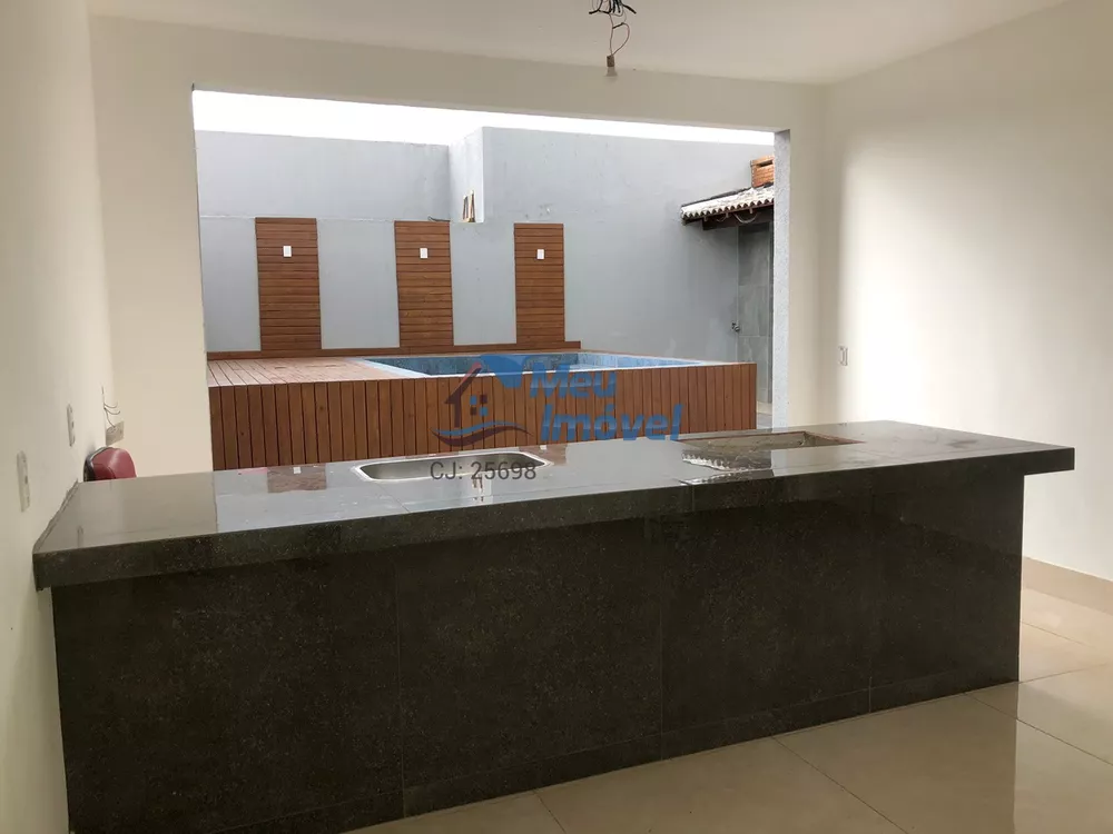 Casa, 4 quartos, 200 m² - Foto 2