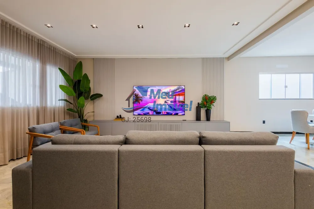Casa, 4 quartos, 324 m² - Foto 2