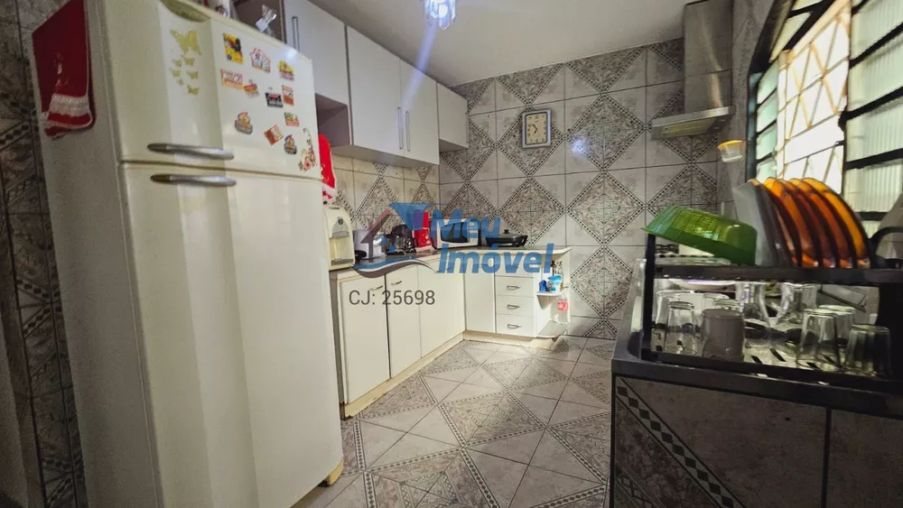 Casa, 4 quartos, 280 m² - Foto 2