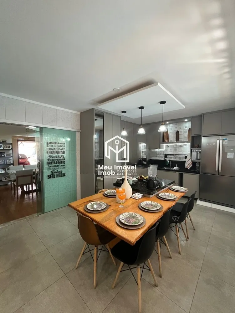 Casa, 5 quartos, 330 m² - Foto 3