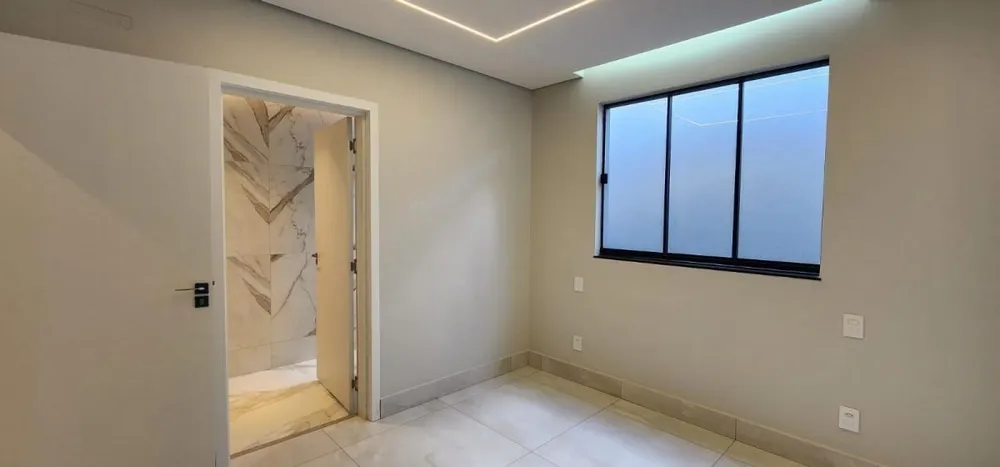Casa, 3 quartos, 250 m² - Foto 4