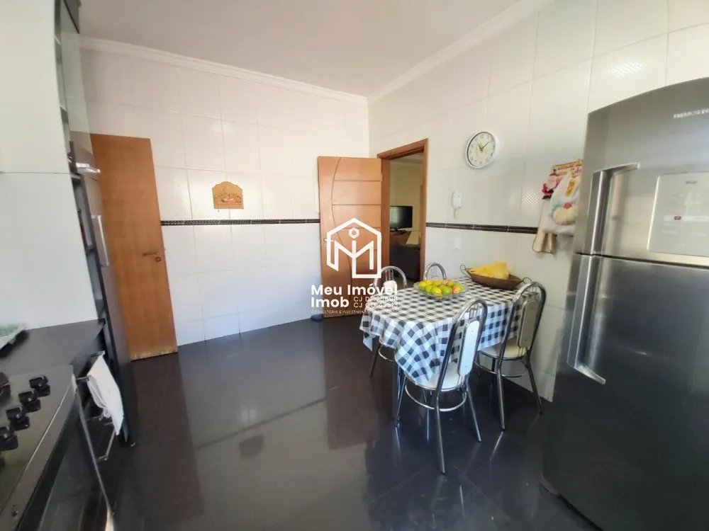 Casa, 4 quartos, 360 m² - Foto 2
