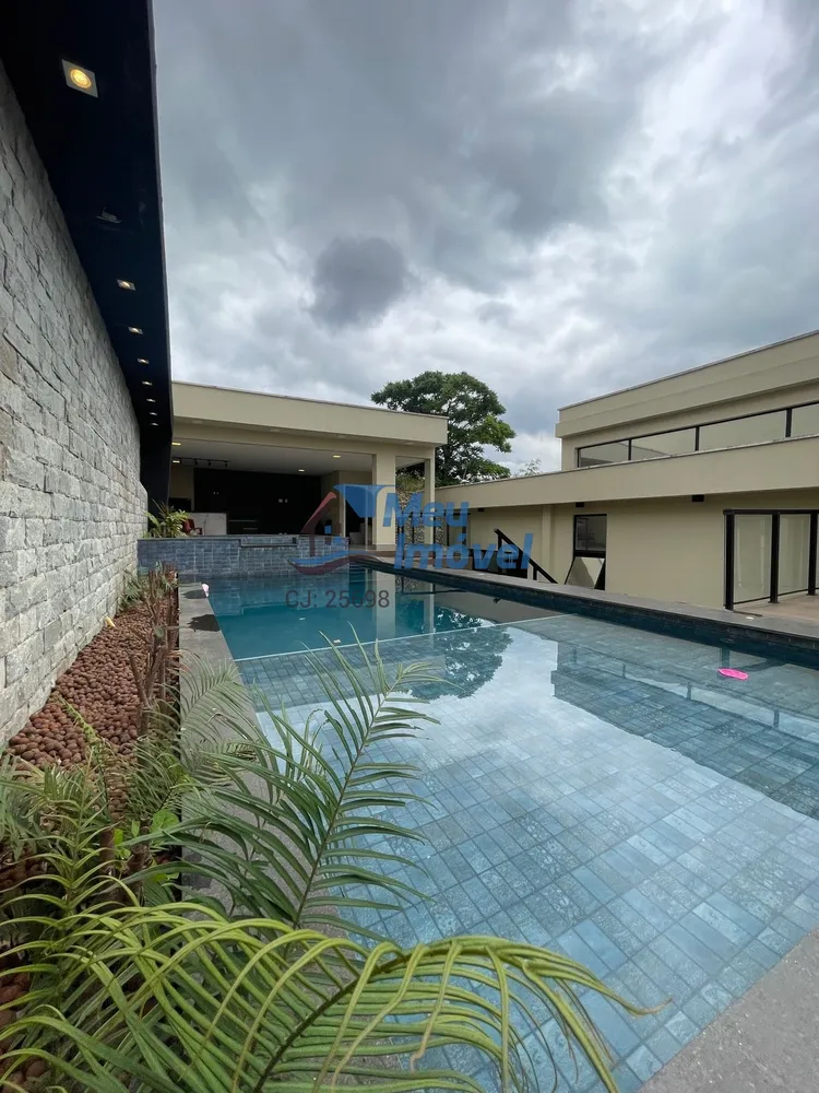 Casa, 4 quartos, 320 m² - Foto 1