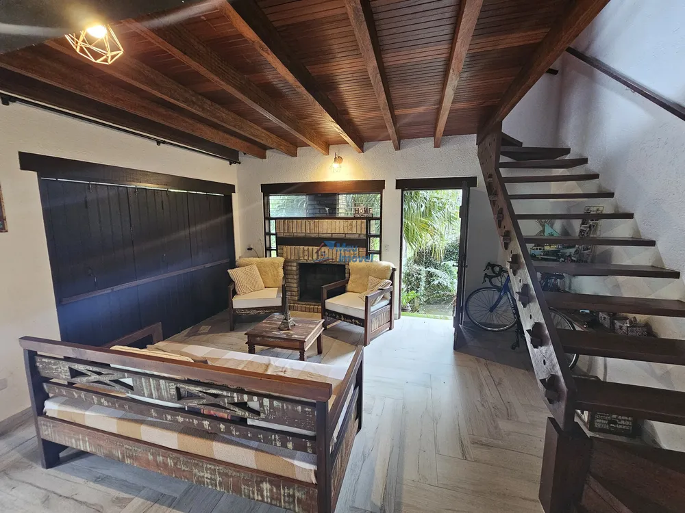 Casa, 4 quartos, 190 m² - Foto 2