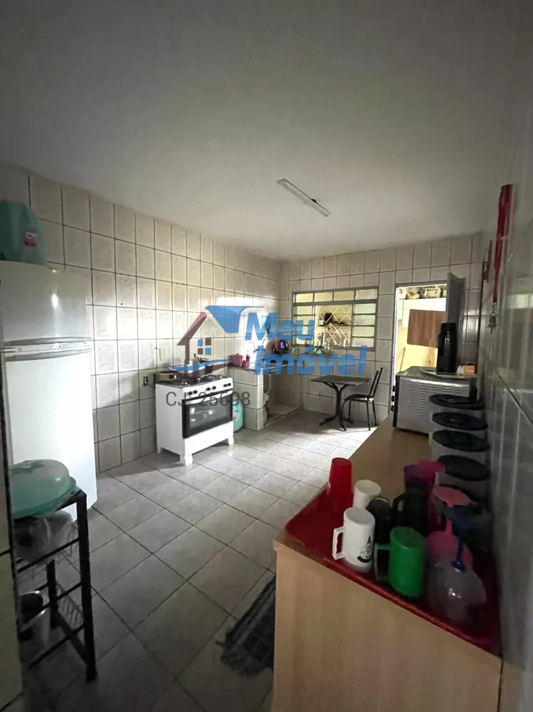 Casa à venda com 3 quartos, 120m² - Foto 1