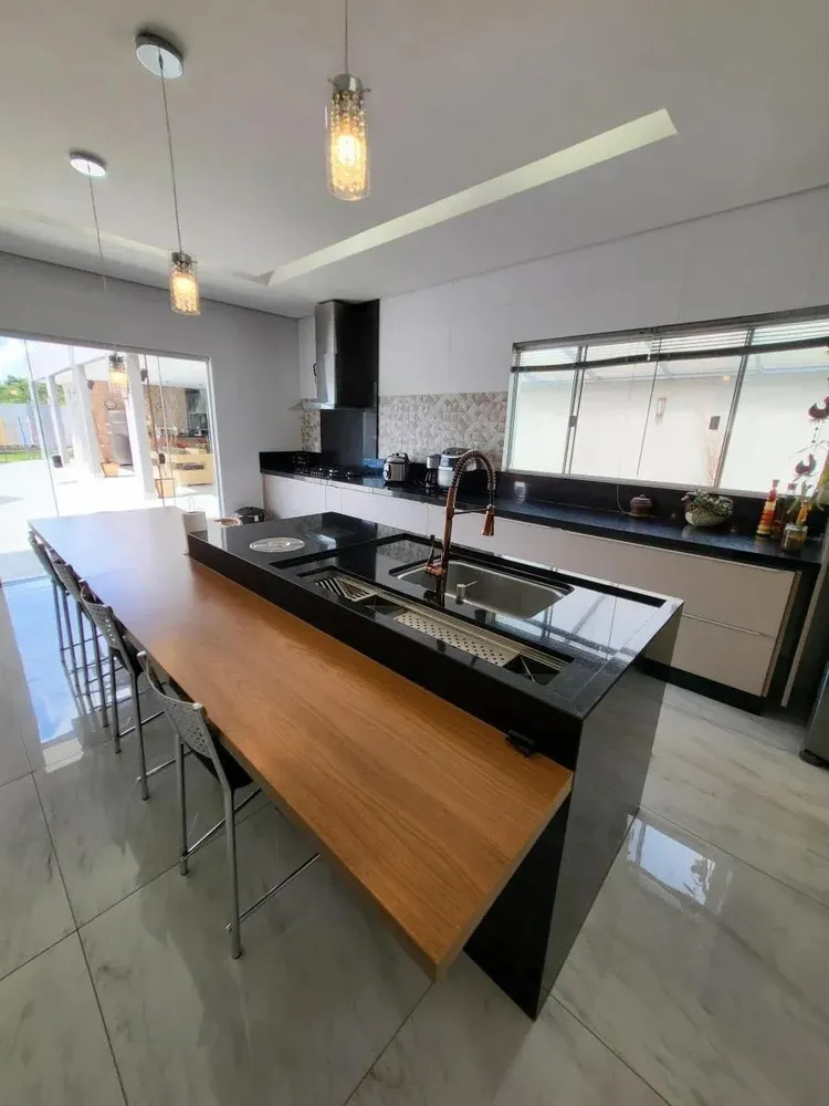 Casa, 4 quartos, 530 m² - Foto 2